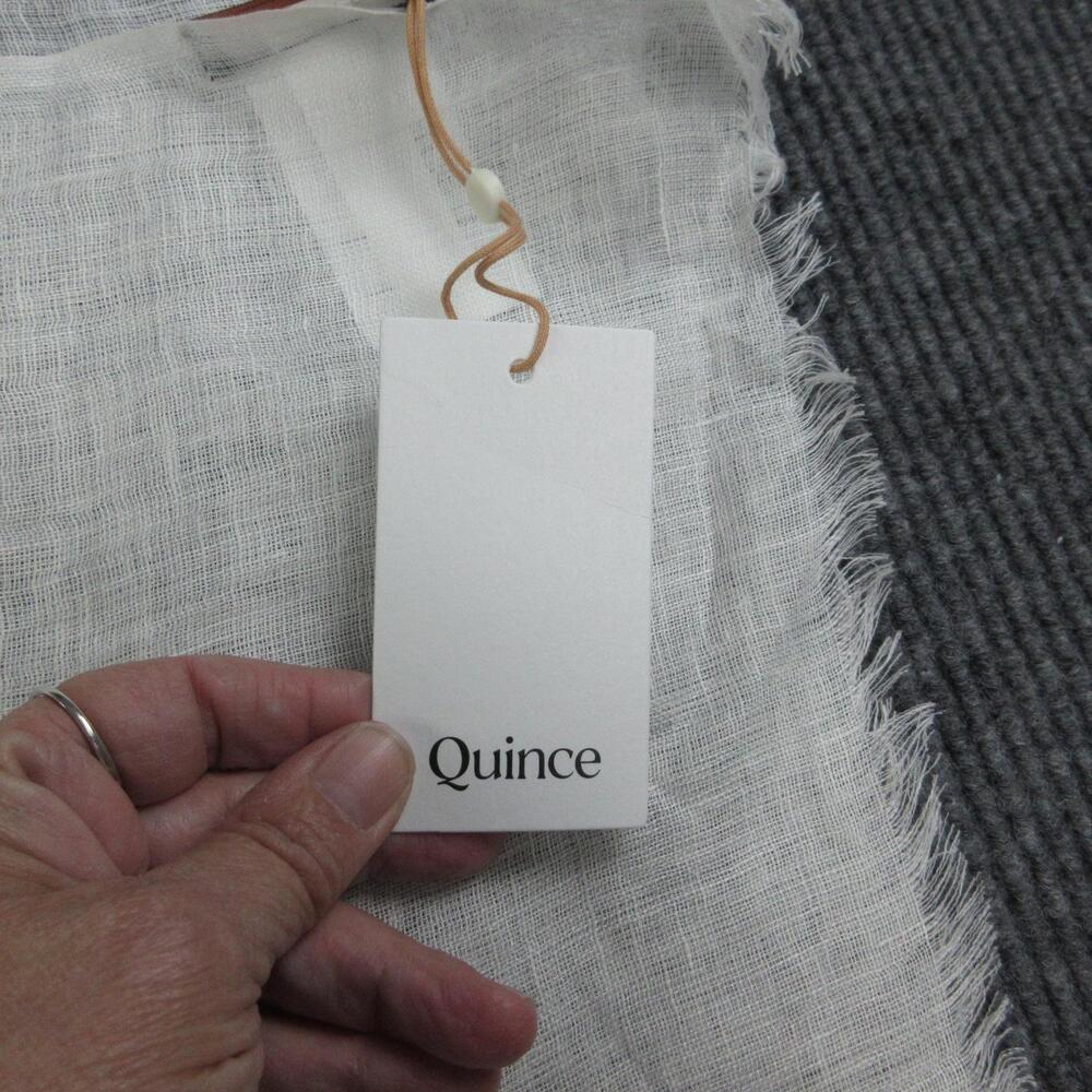Quince Scarf Womens One Size White Linen Rectangle Fringe Multifunctional NWT - Picture 8 of 12